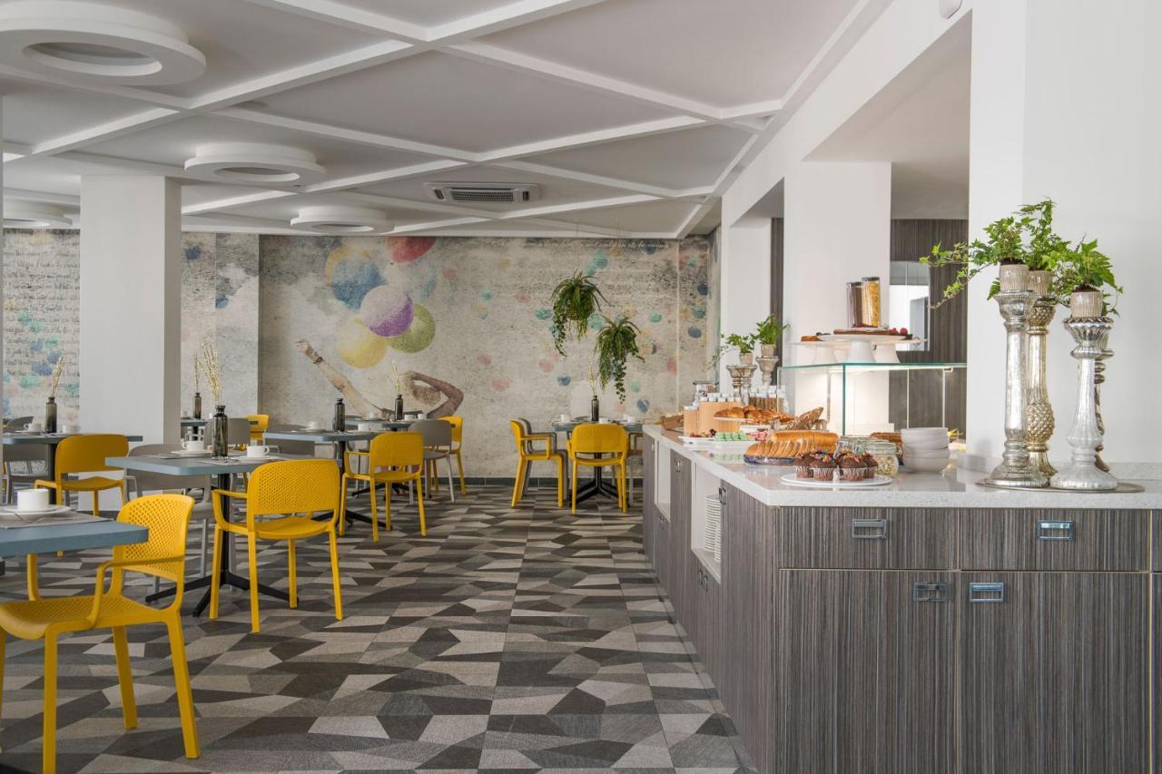 Hotel Rainbow ***S Ρίμινι Εξωτερικό φωτογραφία